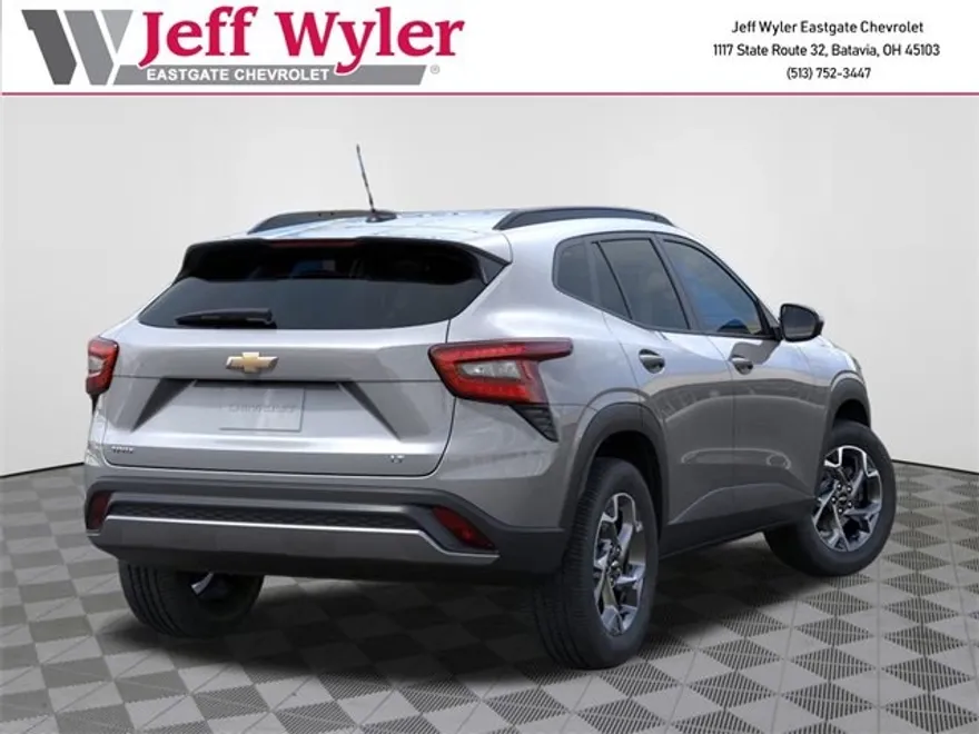 2025 Chevrolet Trax LT photo 1