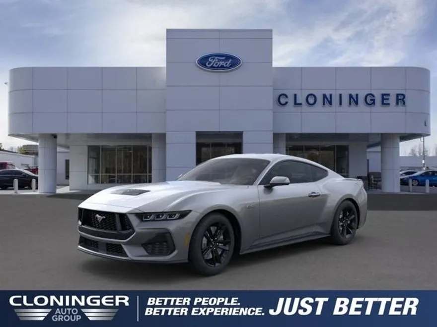 2025 Ford Mustang GT photo 1
