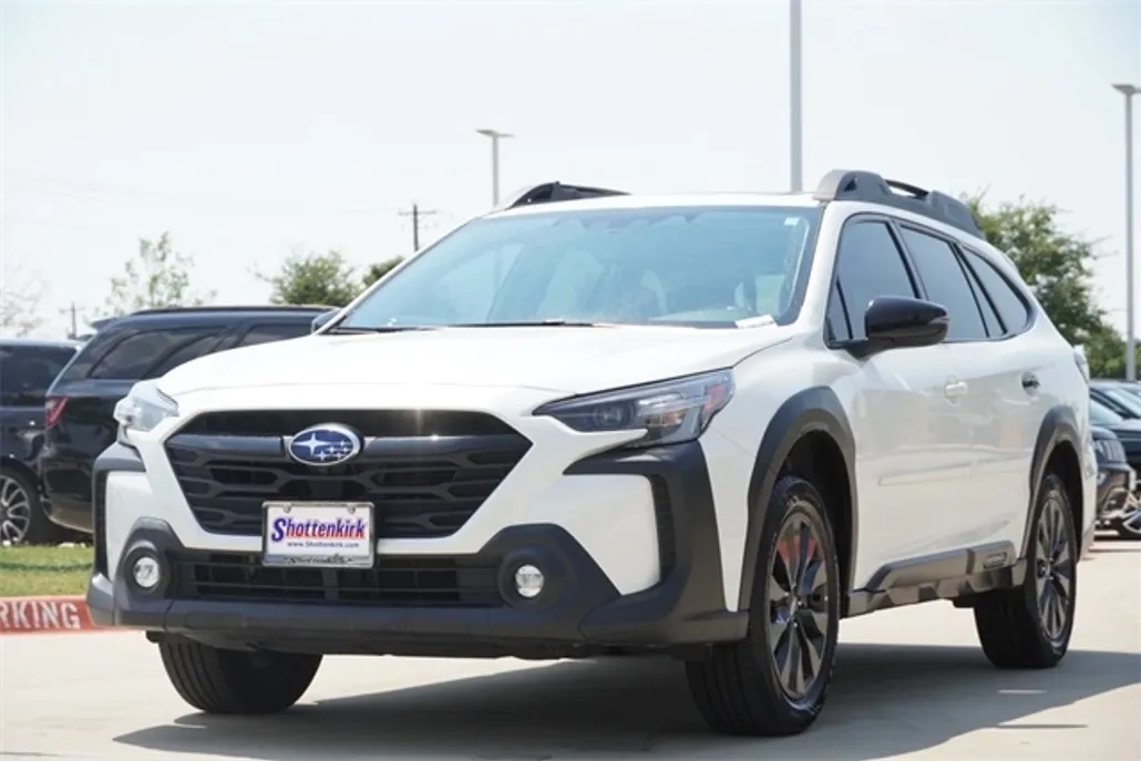 2024 Subaru Outback Onyx Edition XT photo 1