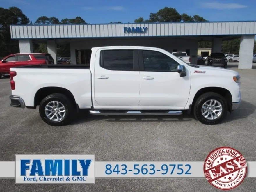 2026 Chevrolet Silverado 1500 LT photo 1