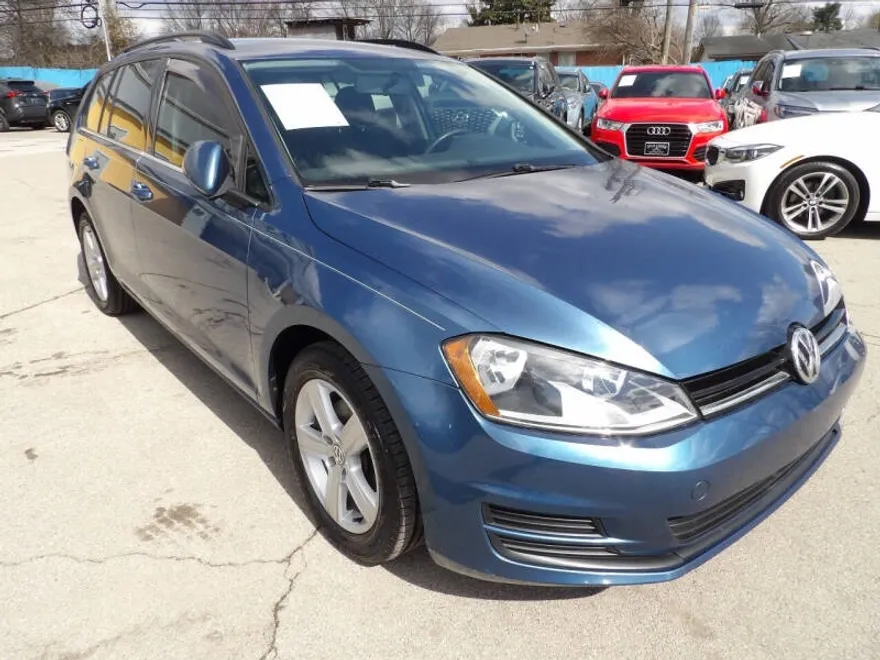 2015 Volkswagen Golf SportWagen TDI S photo 1