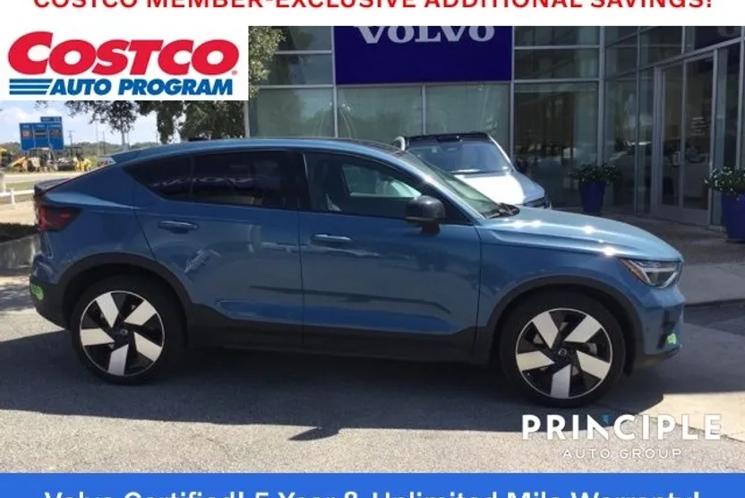 2023 Volvo C40 Recharge Plus photo 1