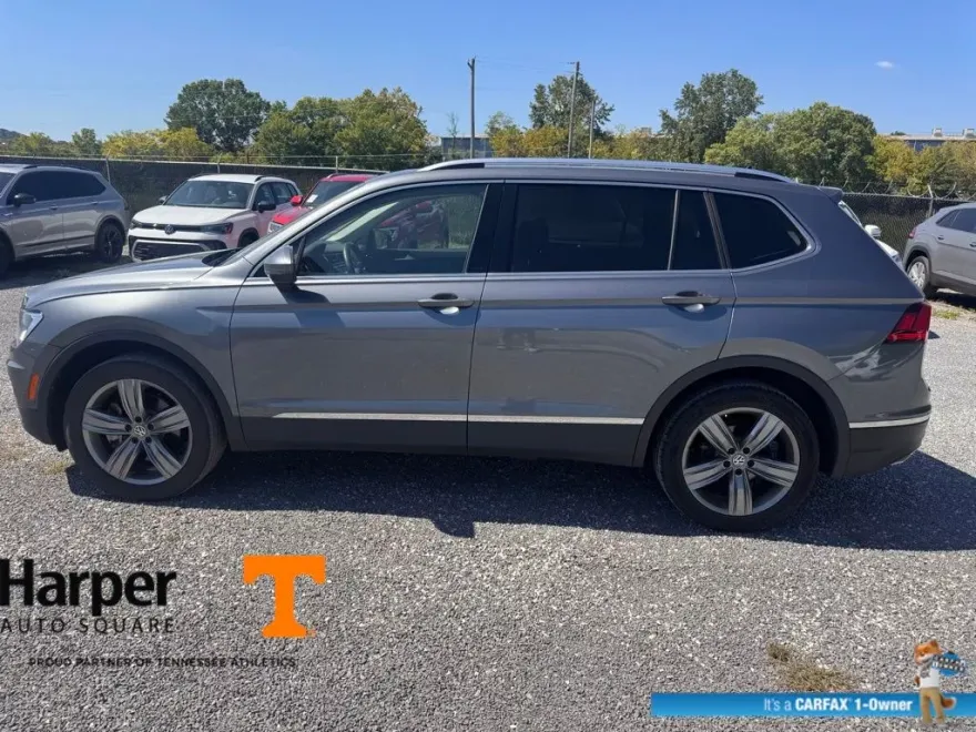 2021 Volkswagen Tiguan SEL photo 1