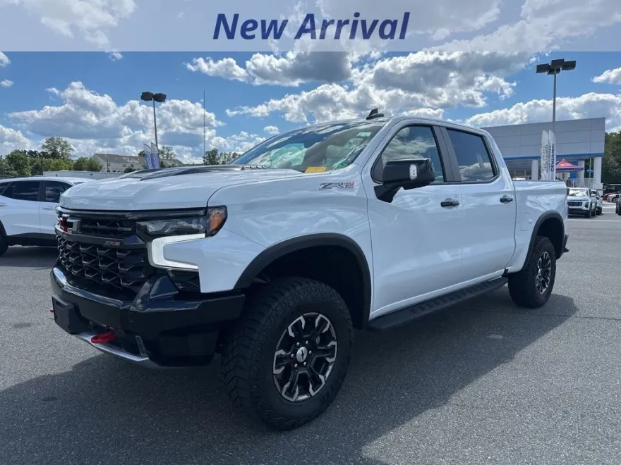 2024 Chevrolet Silverado 1500 ZR2 photo 1