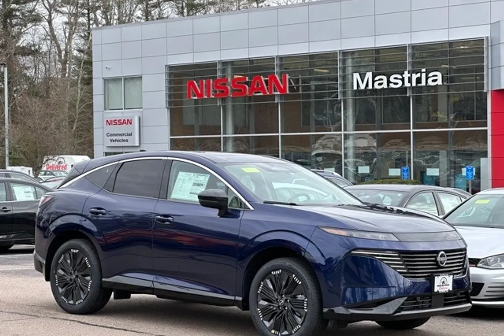 2025 Nissan Murano Platinum photo 1