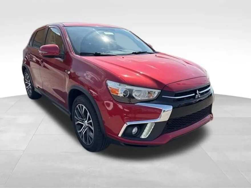 2018 Mitsubishi Outlander Sport SE photo 1