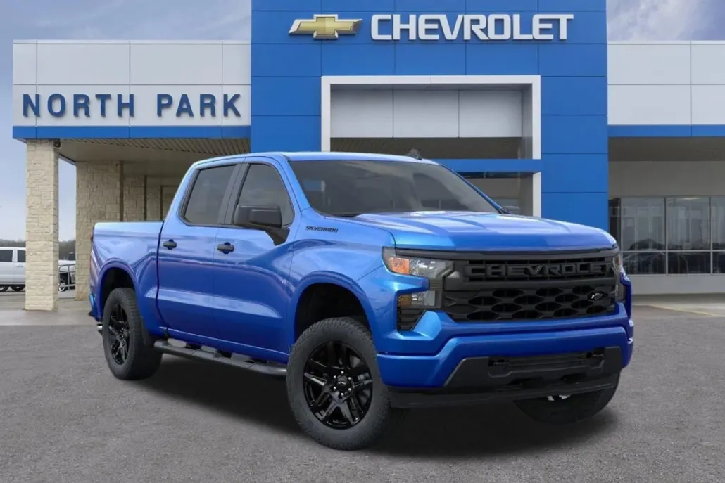 2026 Chevrolet Silverado 1500 Custom photo 1