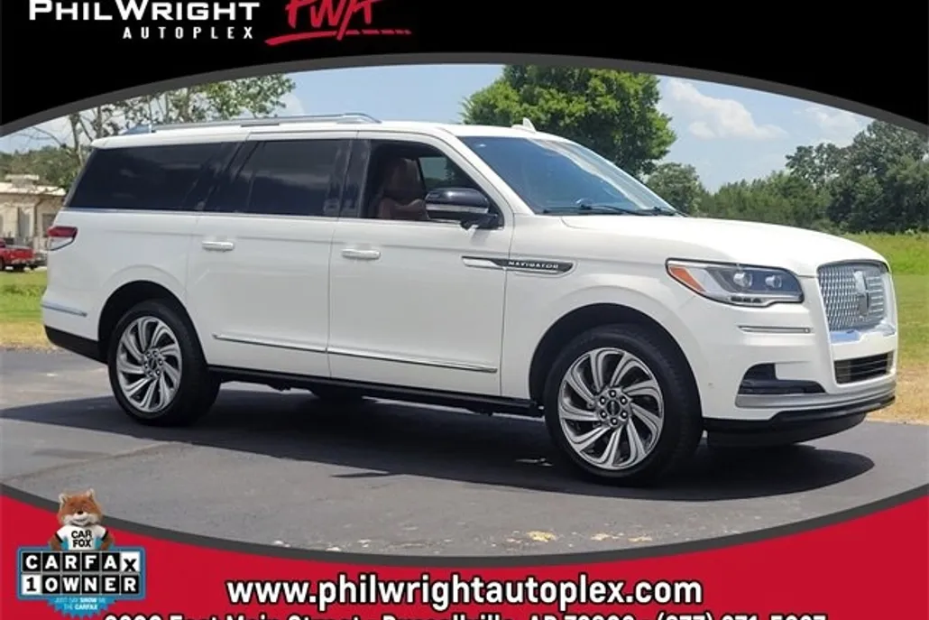 2024 Lincoln Navigator L Reserve photo 1