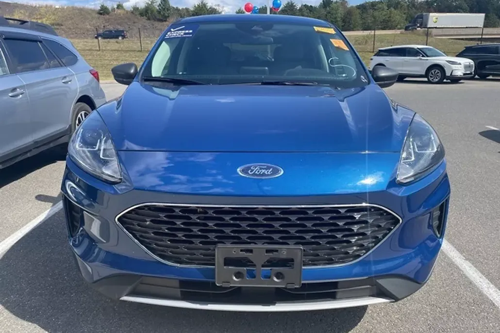 2022 Ford Escape SE photo 1