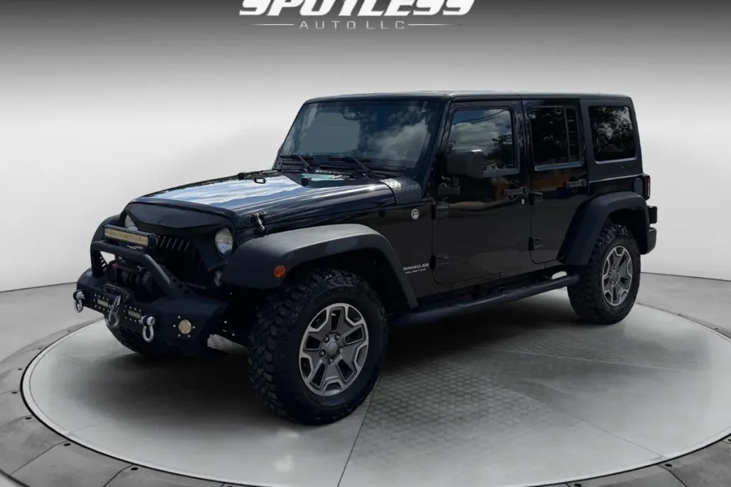 2015 Jeep Wrangler Unlimited Rubicon photo 1