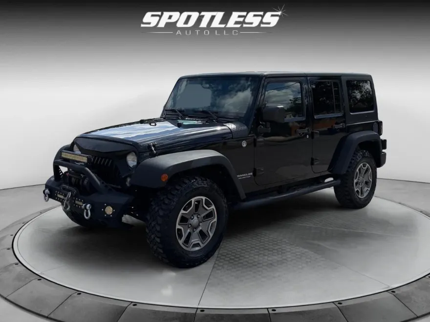2015 Jeep Wrangler Unlimited Rubicon photo 1