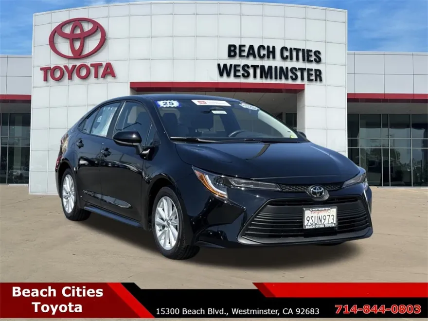 2025 Toyota Corolla LE photo 1