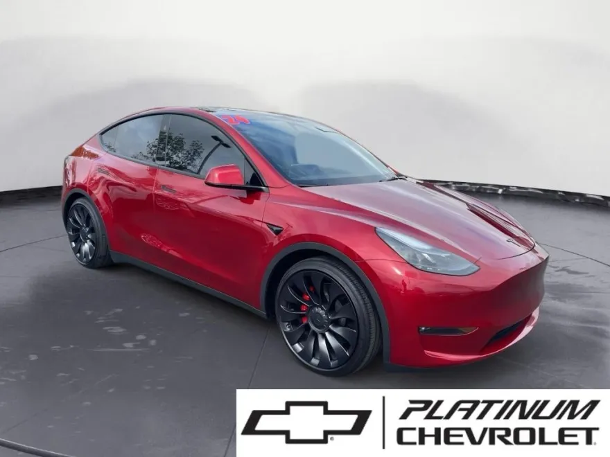 2024 Tesla Model Y Performance photo 1