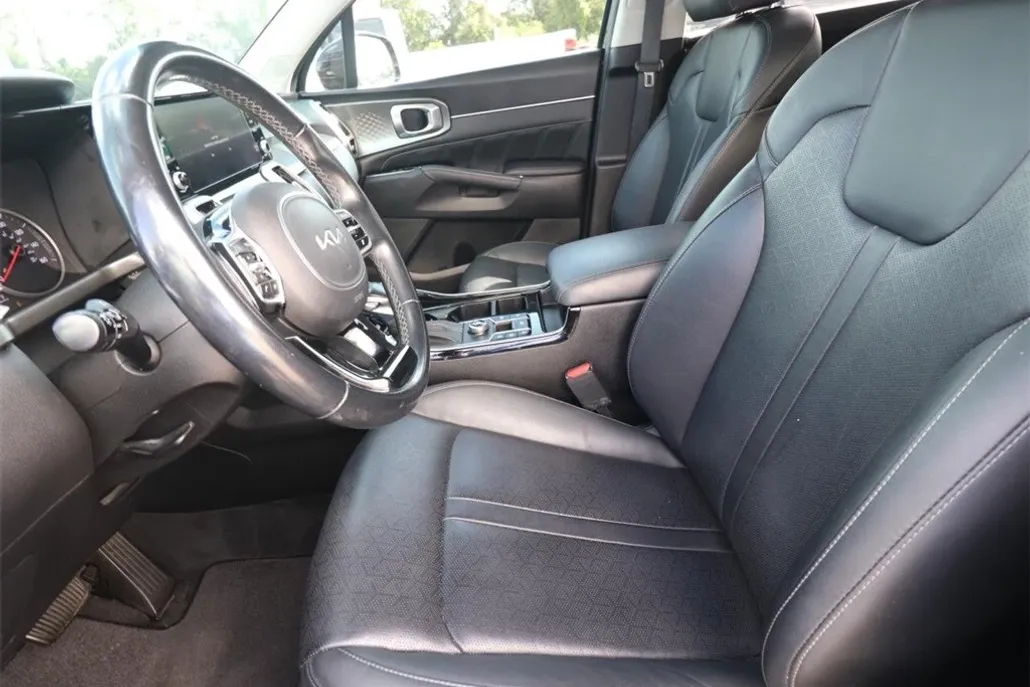 2022 Kia Sorento SX photo 1