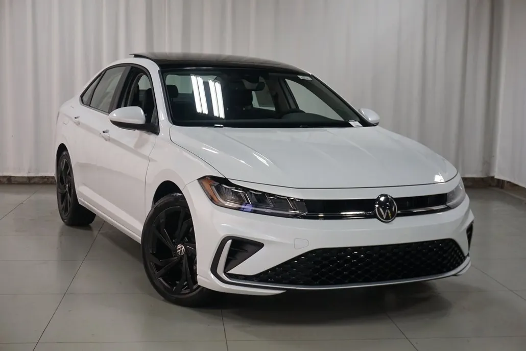 2025 Volkswagen Jetta 1.5T SE photo 1