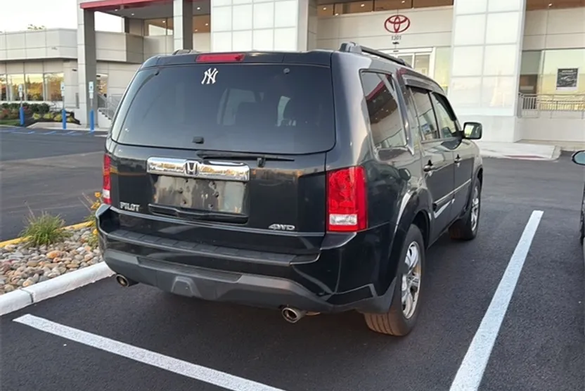 2014 Honda Pilot EX-L photo 1