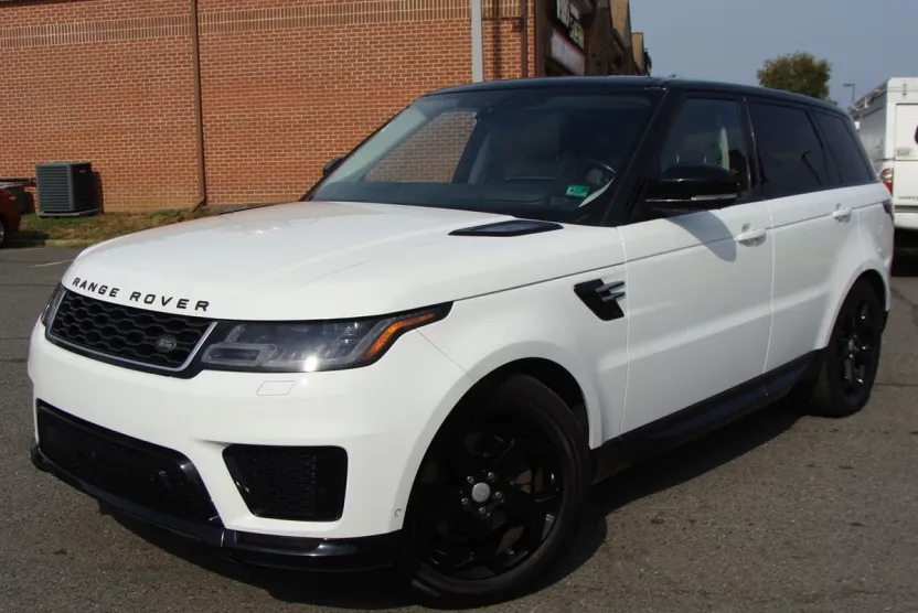 2018 Land Rover Range Rover Sport HSE photo 1