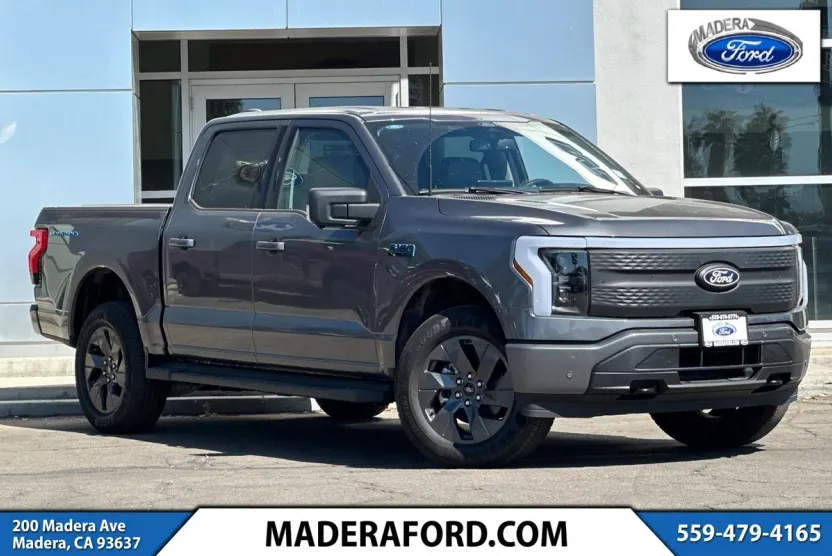 2025 Ford F-150 Lightning photo 1