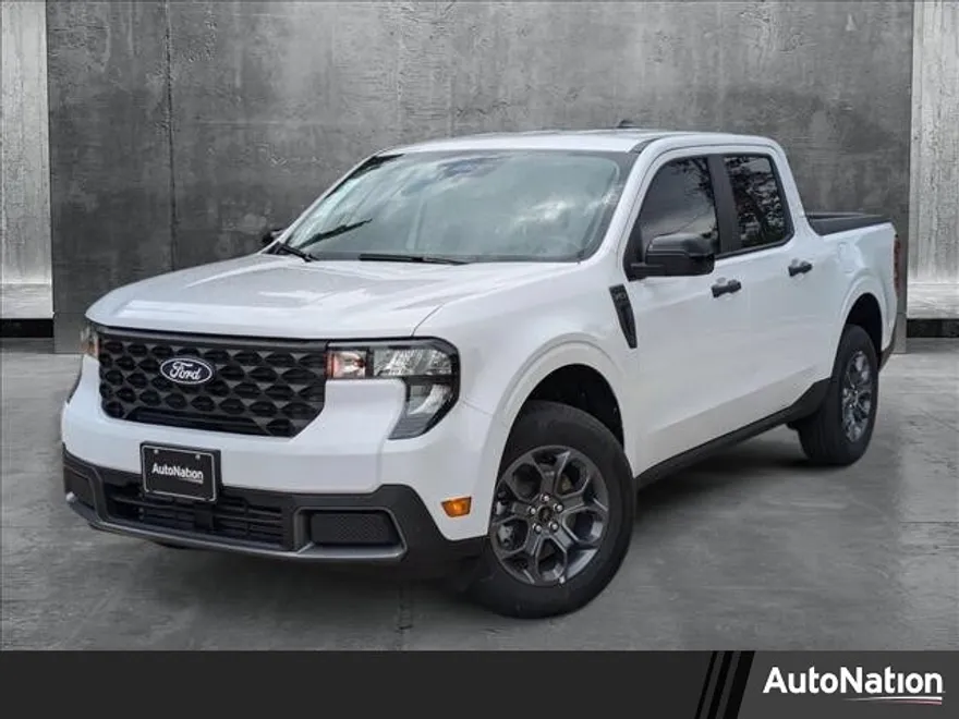 2025 Ford Maverick XLT photo 1