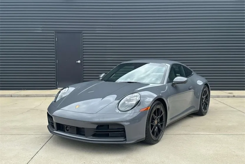 2025 Porsche 911 photo 1