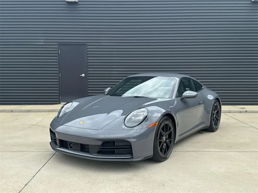 2025 Porsche 911 photo 1