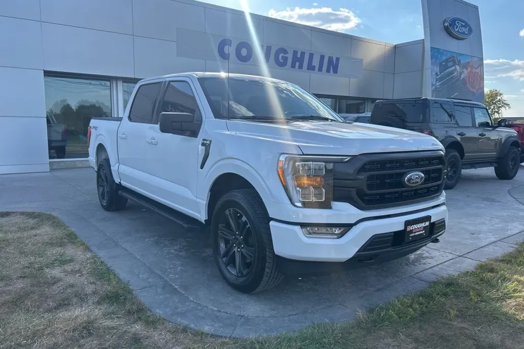 2023 Ford F-150 XLT photo 1