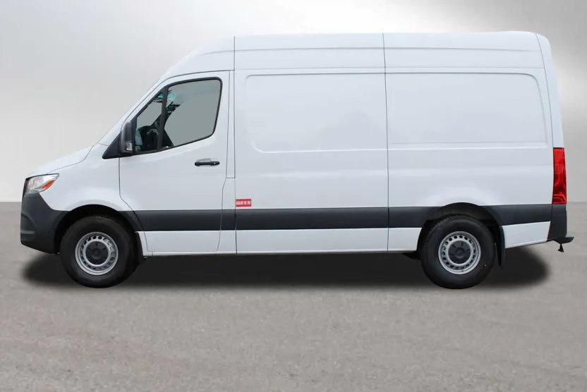 2023 Mercedes Benz Sprinter 2500 Standard Roof photo 1