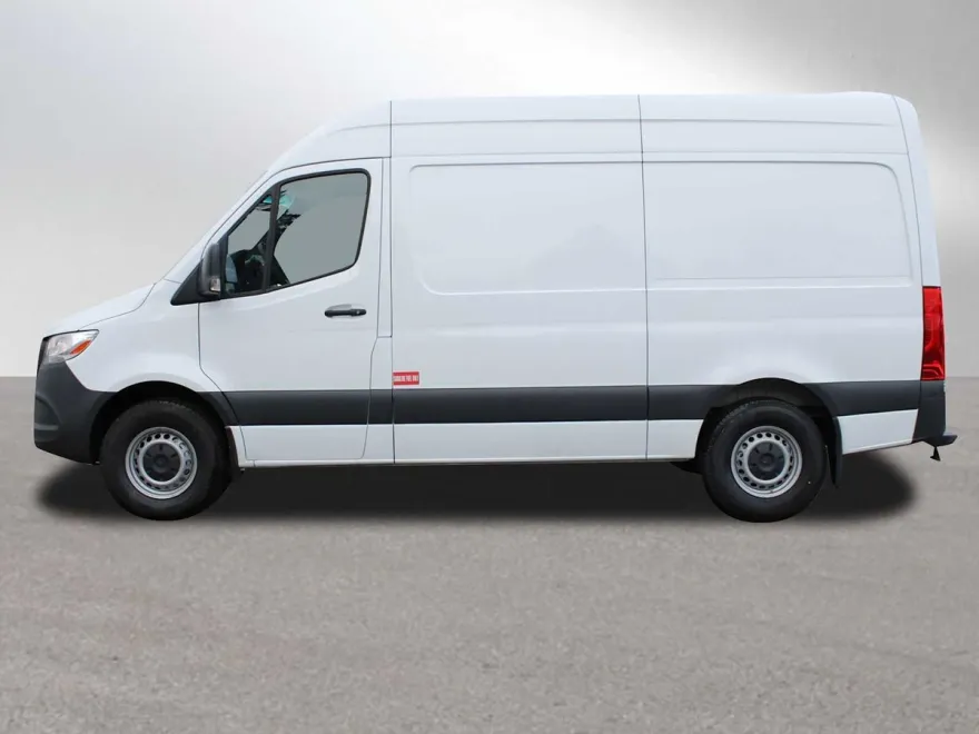 2023 Mercedes Benz Sprinter 2500 Standard Roof photo 1
