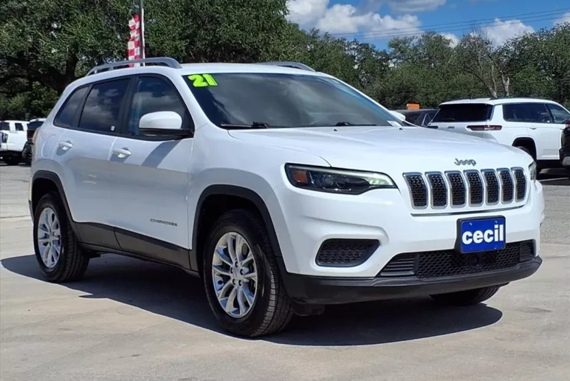 2021 Jeep Cherokee Latitude photo 1