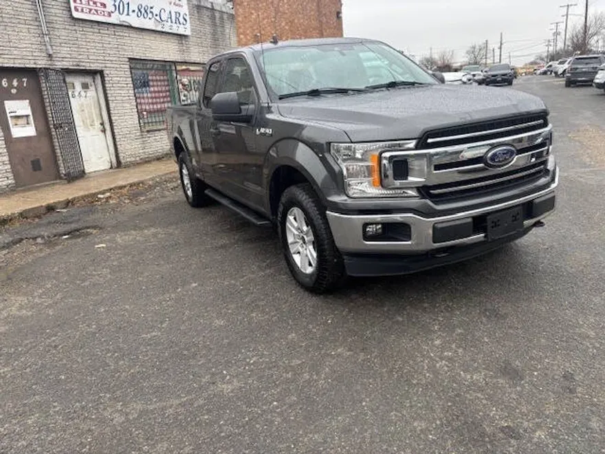2020 Ford F-150 XLT photo 1