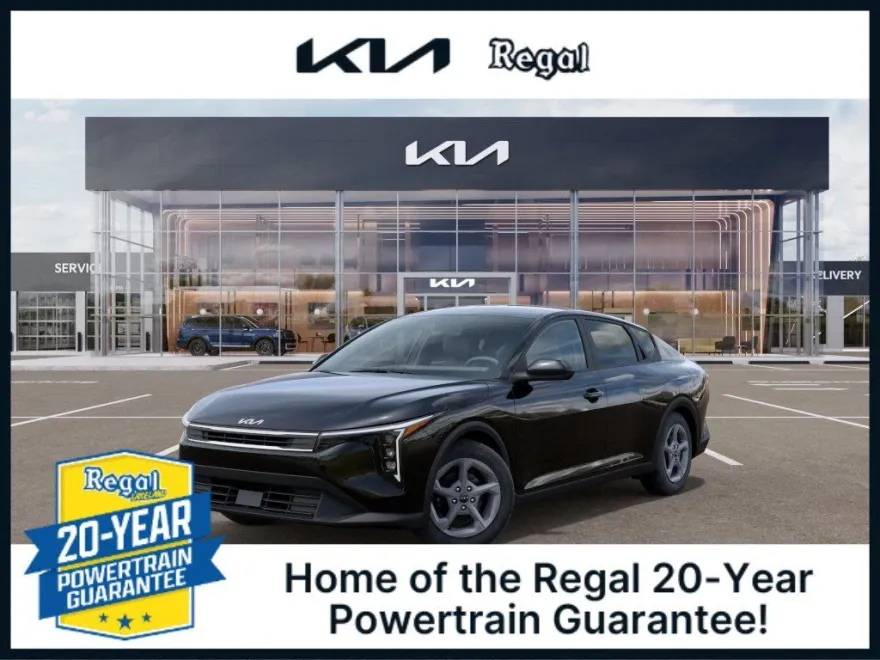 2025 Kia K4 LXS photo 1