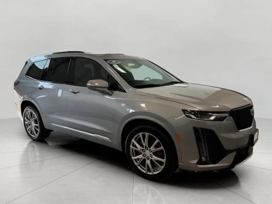 2024 Cadillac XT6 Sport photo 1