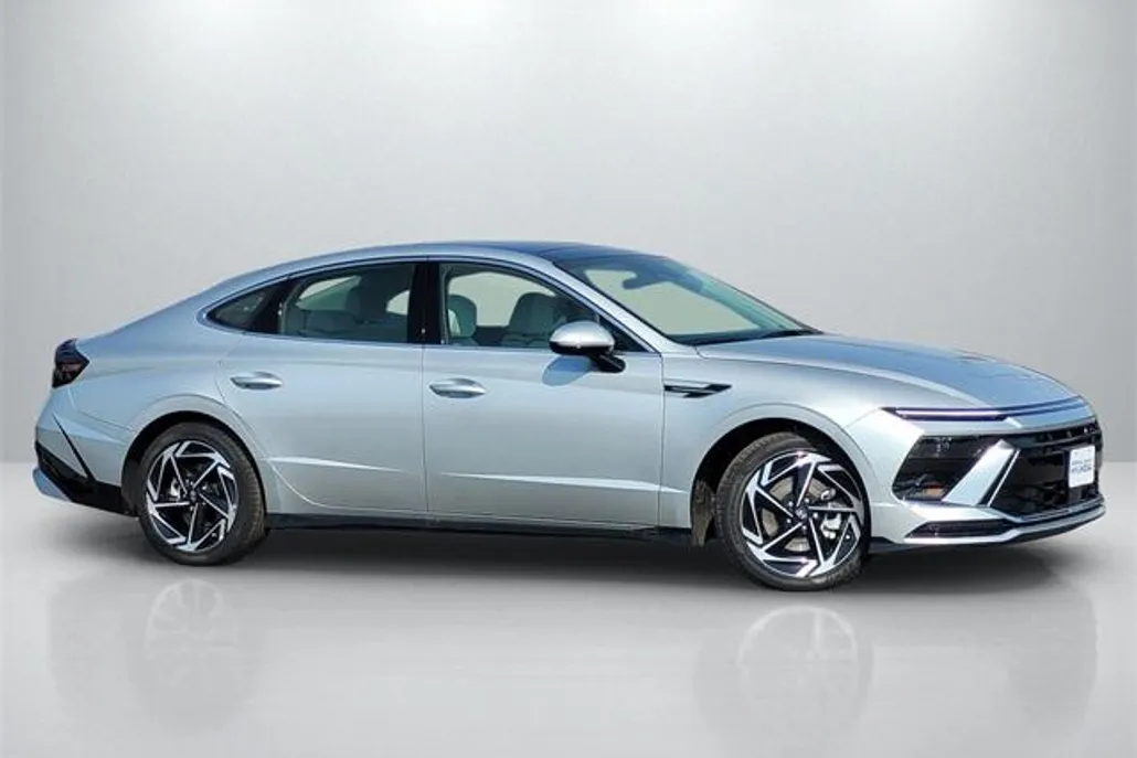2025 Hyundai Sonata SEL Convenience photo 1