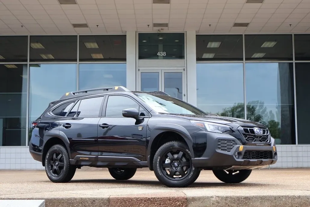 2025 Subaru Outback Wilderness photo 1