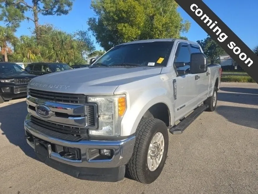 2017 Ford F-250 XLT photo 1