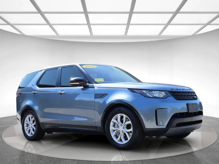 2018 Land Rover Discovery SE photo 1
