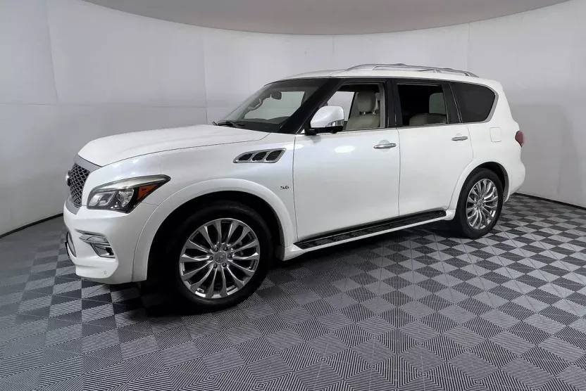 2016 Infiniti QX80 photo 1