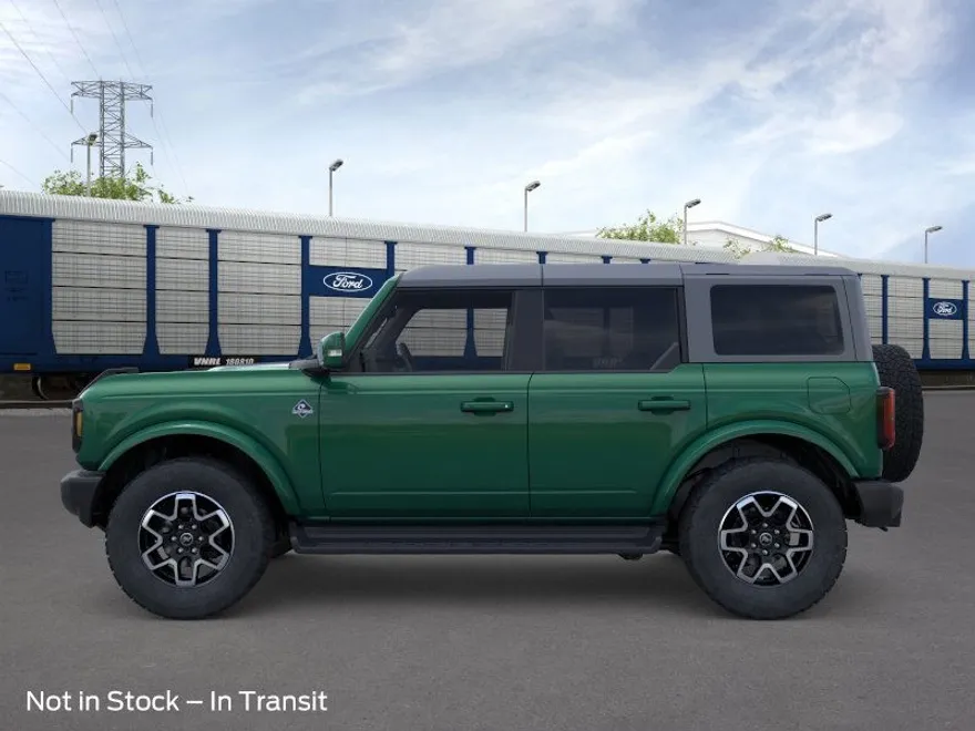 2025 Ford Bronco Outer Banks photo 1
