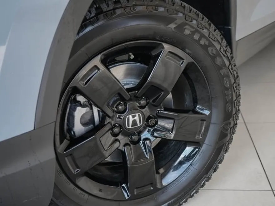 2025 Honda Ridgeline Black Edition photo 1