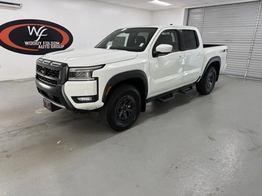 2025 Nissan Frontier Crew Cab PRO-4X photo 1