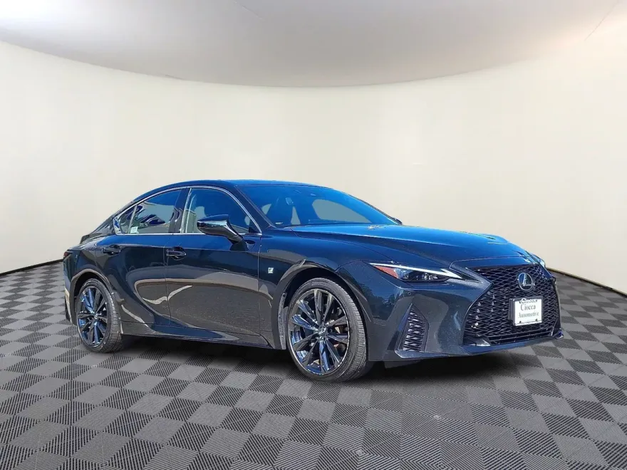 2023 Lexus IS 350 F SPORT photo 1
