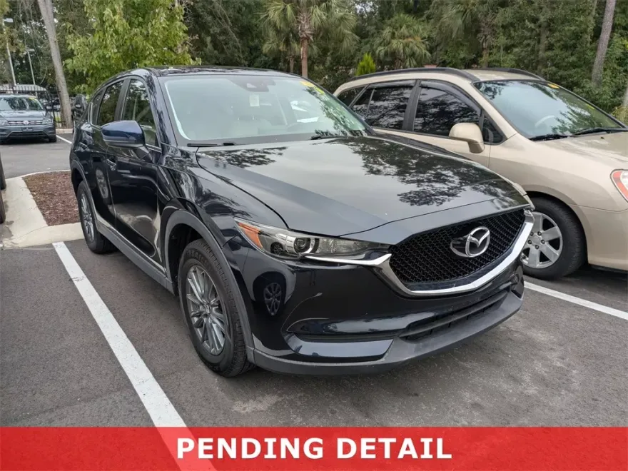 2017 Mazda CX-5 Touring photo 1