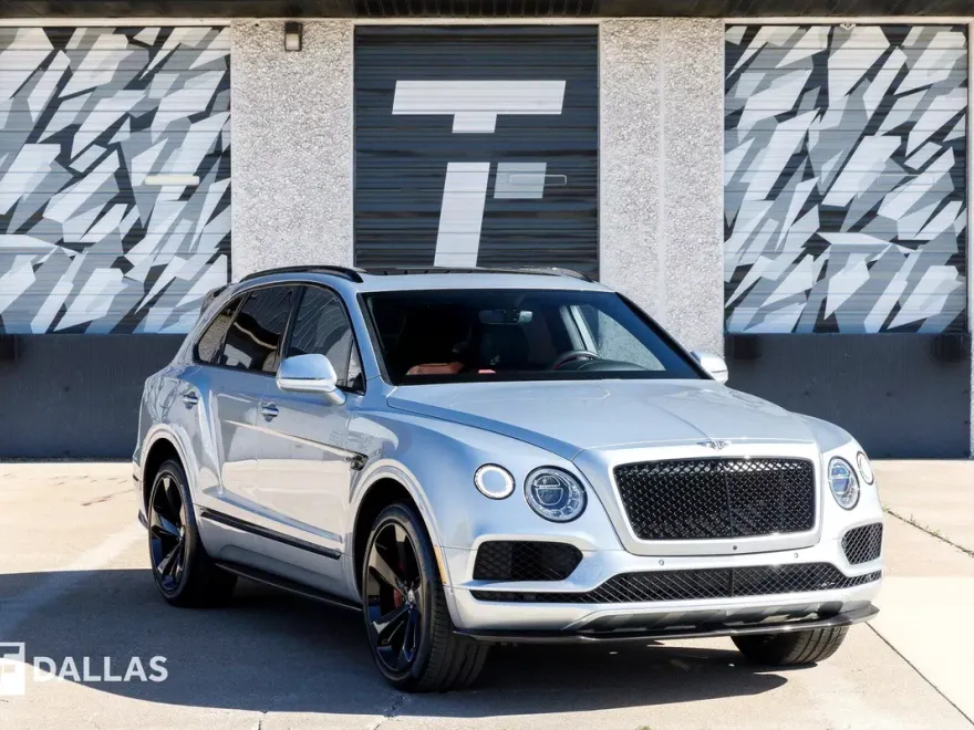 2020 Bentley Bentayga V8 photo 1
