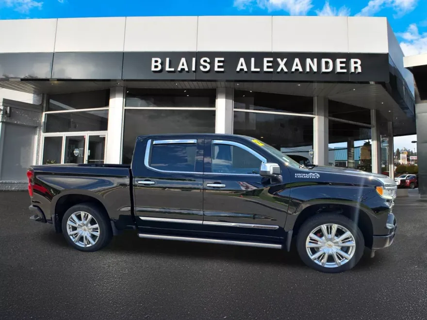 2022 Chevrolet Silverado 1500 High Country photo 1