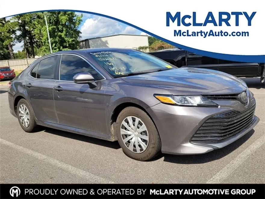 2018 Toyota Camry L photo 1