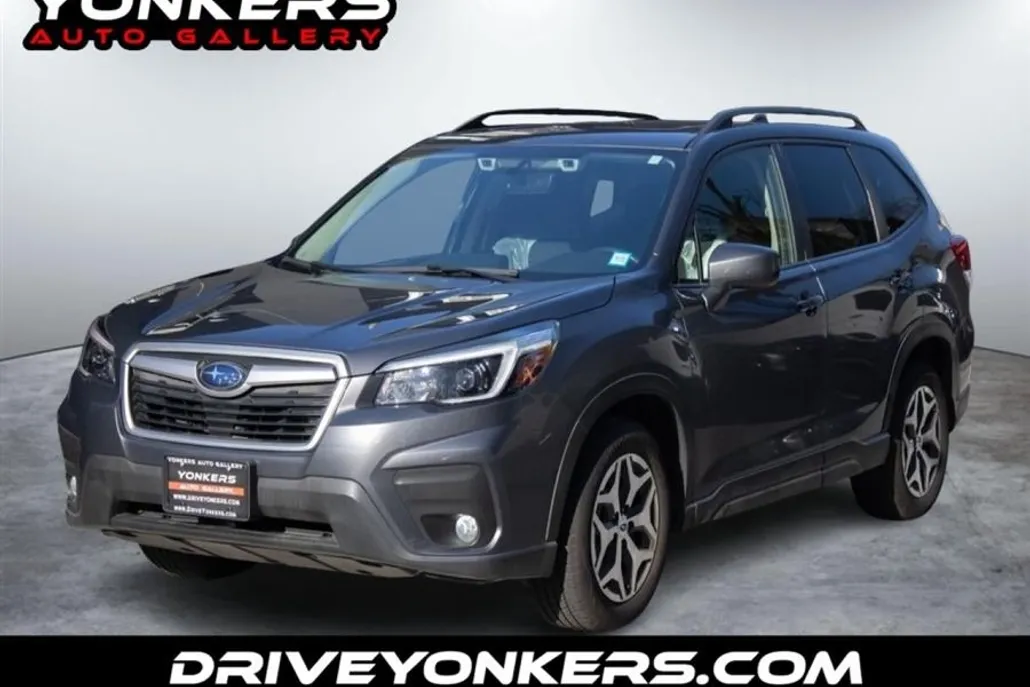 2021 Subaru Forester Premium photo 1