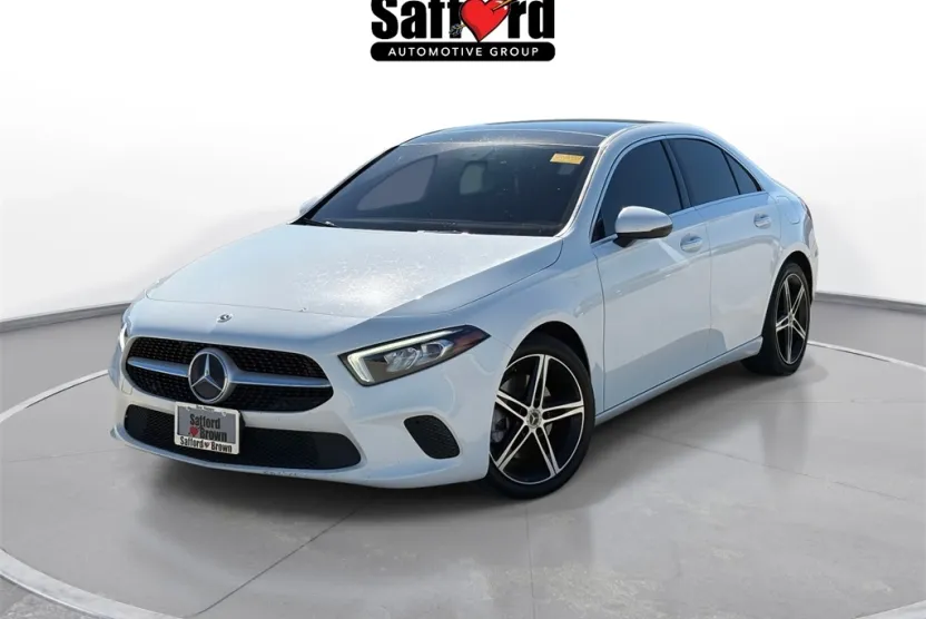 2021 Mercedes Benz A 220 photo 1