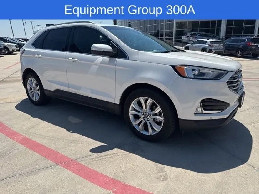 2020 Ford Edge Titanium photo 1