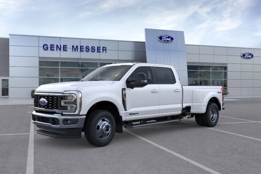 2026 Ford F-350 Lariat photo 1