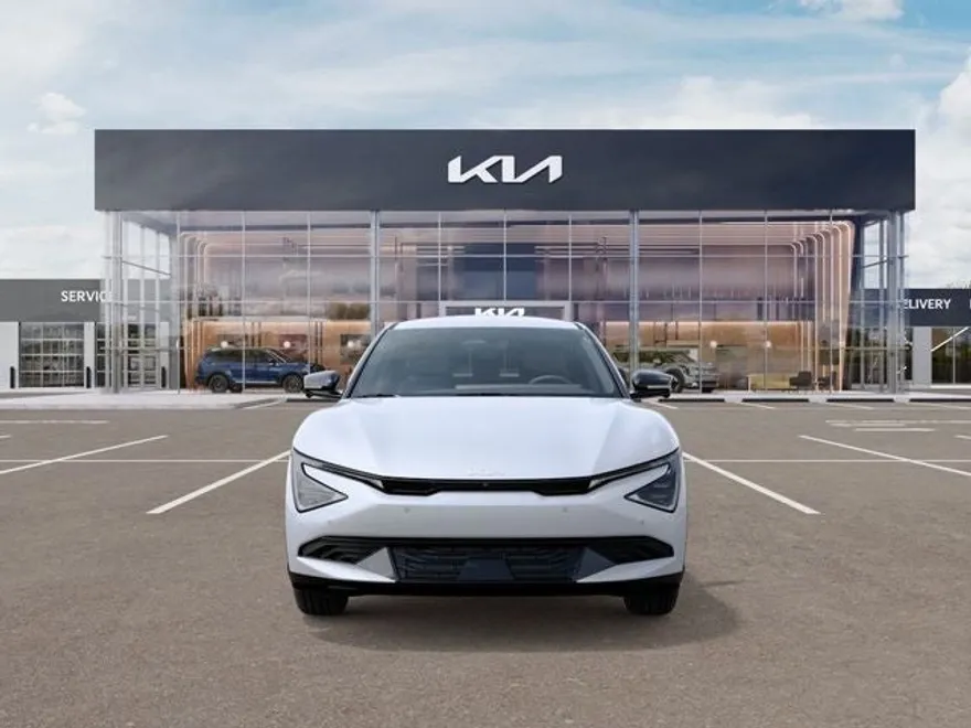2025 Kia EV6 Light photo 1